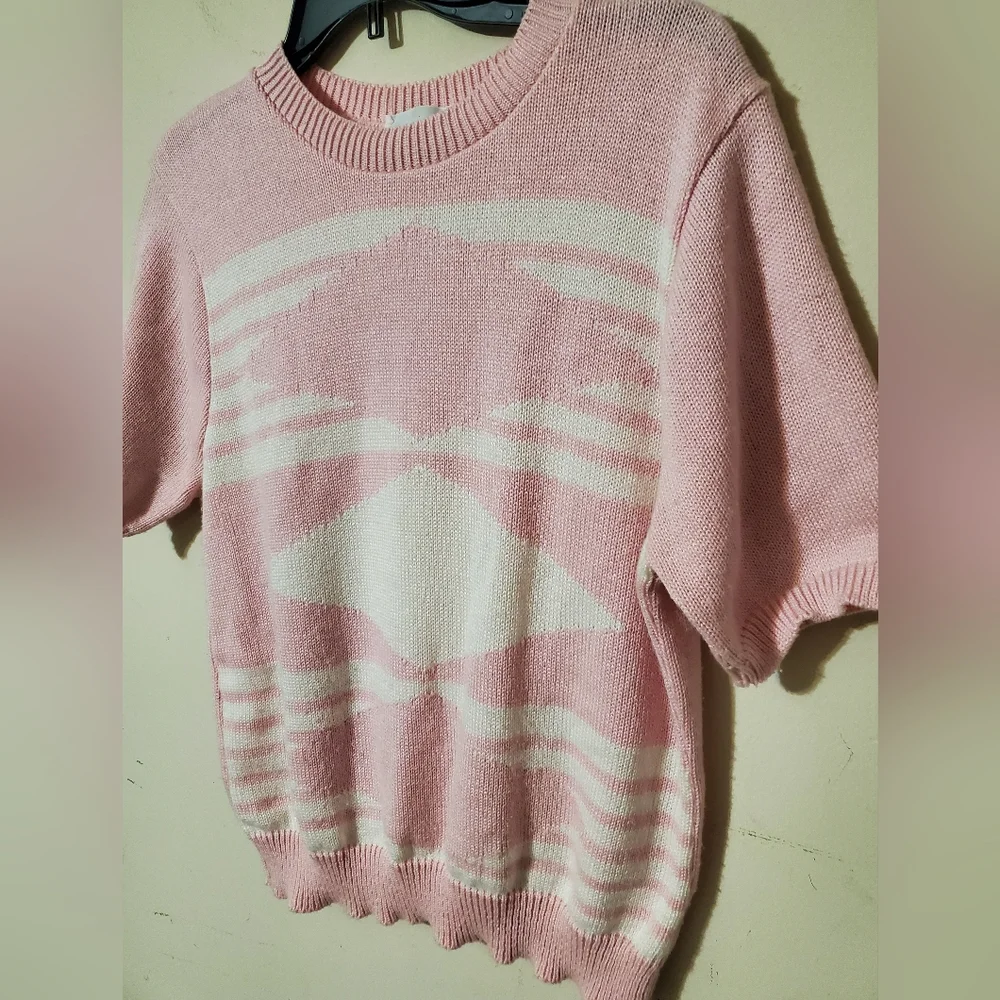 Vintage Pink & White Geometric Print Preppy Short Sleeve Sweater Argyle Retro M - Picture 2 of 4